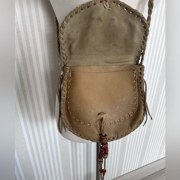 Vintage 70s Southwest Green Leather Crossbody Bag Hand Tooled Braided Handle - Picture 9 of 10